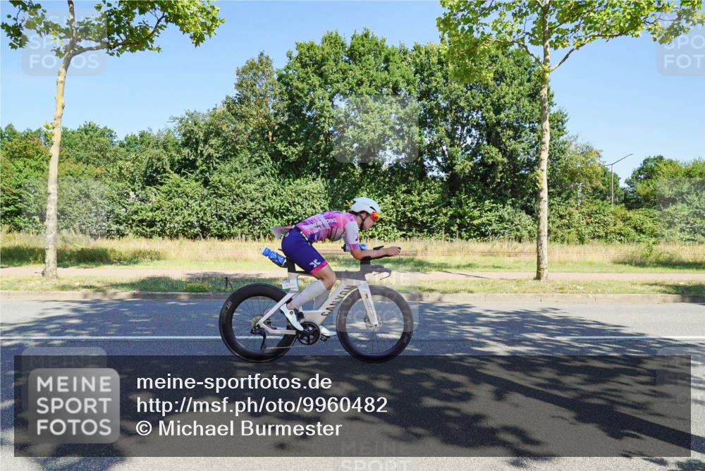 09.08.2026 - GEWOBA Citytriathlon Bremen Michael Burmester http://msf.ph/oto/9960482 09.08.2026 12:48:08 Radfahren 547, 563, 683, 688, 811, 883, 955, 1103, 1116 meine-sportfotos.de