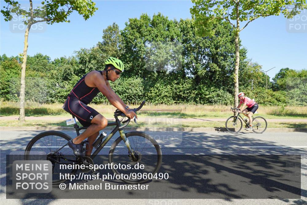09.08.2026 - GEWOBA Citytriathlon Bremen Michael Burmester http://msf.ph/oto/9960490 09.08.2026 12:48:23 Radfahren 547, 605, 613, 677, 822, 955 meine-sportfotos.de