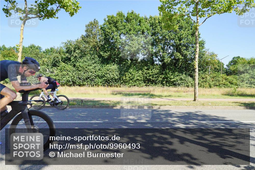 09.08.2026 - GEWOBA Citytriathlon Bremen Michael Burmester http://msf.ph/oto/9960493 09.08.2026 12:48:28 Radfahren 561, 605, 613, 677, 769, 822 meine-sportfotos.de