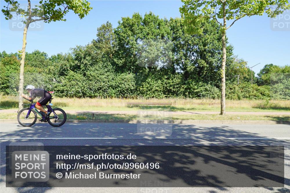 09.08.2026 - GEWOBA Citytriathlon Bremen Michael Burmester http://msf.ph/oto/9960496 09.08.2026 12:48:35 Radfahren 544, 561, 613, 645, 769, 795, 822, 824, 882 meine-sportfotos.de