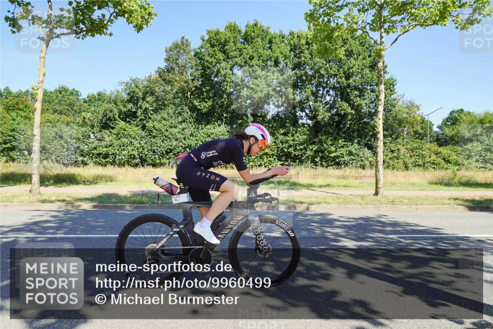 09.08.2026 - GEWOBA Citytriathlon Bremen Michael Burmester http://msf.ph/oto/9960499 09.08.2026 12:48:39 Radfahren 544, 561, 613, 645, 685, 769, 795, 822, 824, 882 meine-sportfotos.de