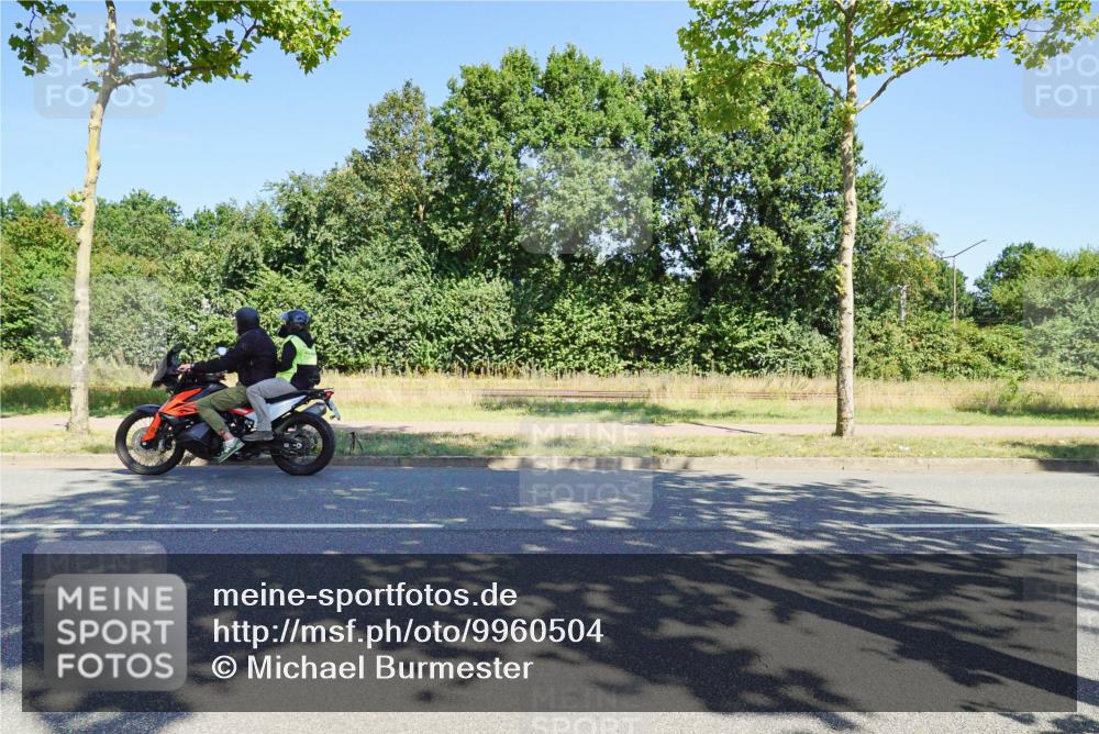 09.08.2026 - GEWOBA Citytriathlon Bremen Michael Burmester http://msf.ph/oto/9960504 09.08.2026 12:48:44 Radfahren 544, 561, 645, 685, 769, 795, 824, 882, 959 meine-sportfotos.de