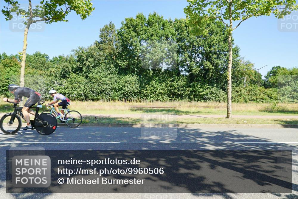 09.08.2026 - GEWOBA Citytriathlon Bremen Michael Burmester http://msf.ph/oto/9960506 09.08.2026 12:48:46 Radfahren 544, 561, 592, 645, 685, 795, 824, 882, 959 meine-sportfotos.de