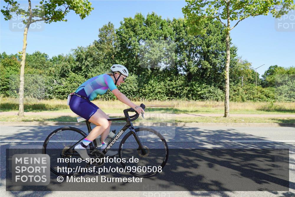 09.08.2026 - GEWOBA Citytriathlon Bremen Michael Burmester http://msf.ph/oto/9960508 09.08.2026 12:48:50 Radfahren 544, 592, 641, 685, 824, 882, 959, 1149 meine-sportfotos.de
