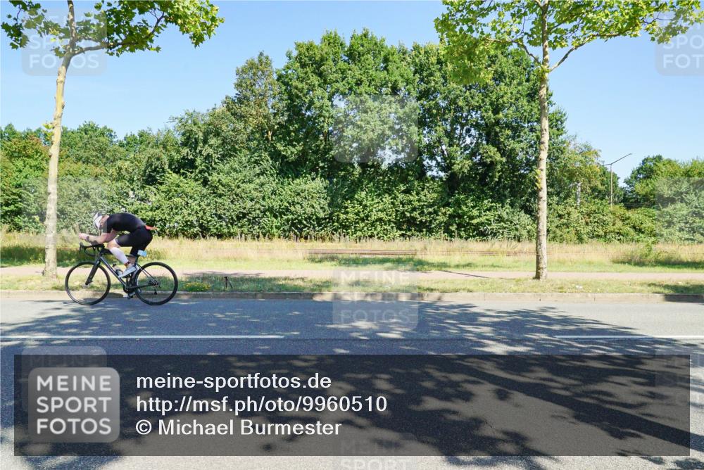 09.08.2026 - GEWOBA Citytriathlon Bremen Michael Burmester http://msf.ph/oto/9960510 09.08.2026 12:48:53 Radfahren 592, 641, 685, 824, 882, 959, 1141, 1149 meine-sportfotos.de