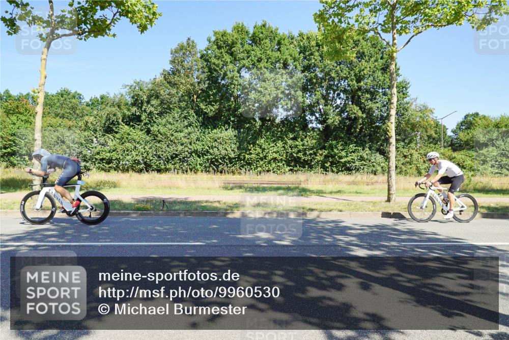09.08.2026 - GEWOBA Citytriathlon Bremen Michael Burmester http://msf.ph/oto/9960530 09.08.2026 12:49:20 Radfahren 569, 583, 647, 757, 765, 905, 999, 1160 meine-sportfotos.de
