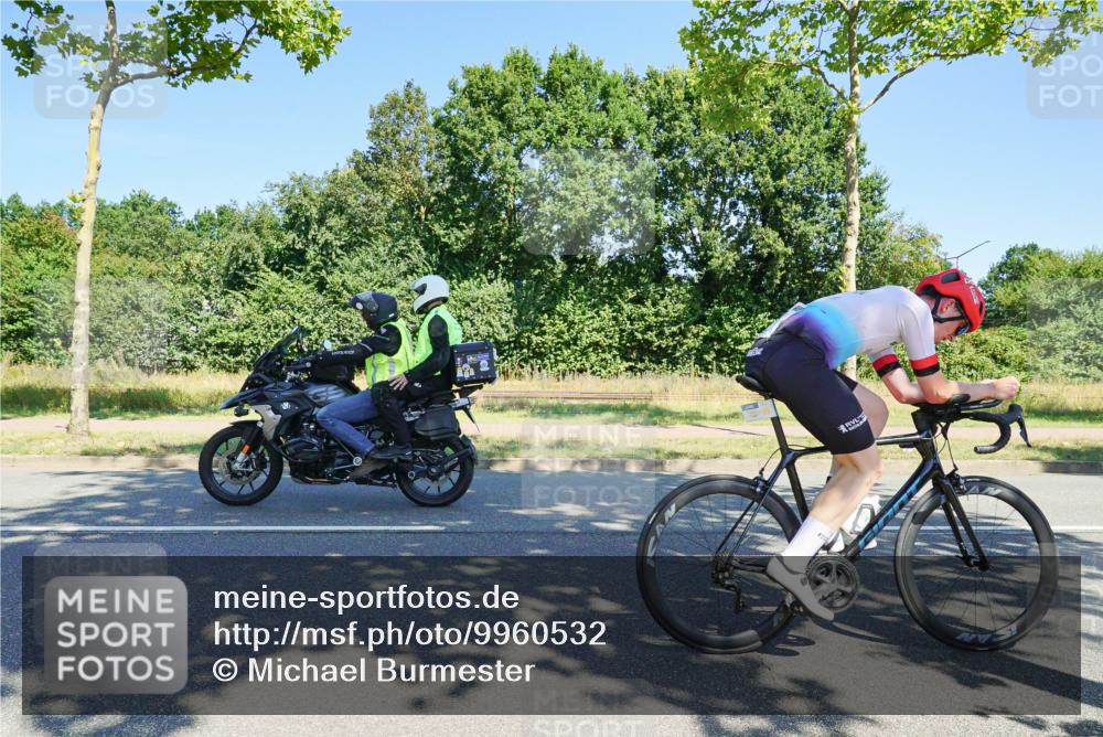 09.08.2026 - GEWOBA Citytriathlon Bremen Michael Burmester http://msf.ph/oto/9960532 09.08.2026 12:49:21 Radfahren 569, 583, 647, 757, 765, 999, 1160 meine-sportfotos.de