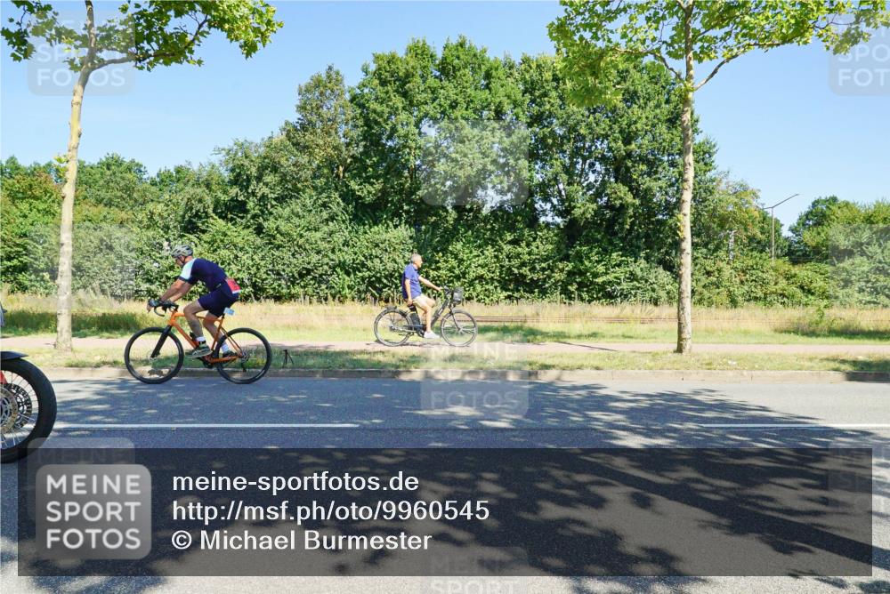 09.08.2026 - GEWOBA Citytriathlon Bremen Michael Burmester http://msf.ph/oto/9960545 09.08.2026 12:49:45 Radfahren 680, 710, 852, 874, 924, 946, 983, 1150 meine-sportfotos.de