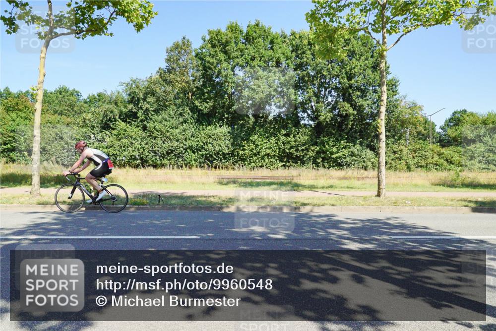 09.08.2026 - GEWOBA Citytriathlon Bremen Michael Burmester http://msf.ph/oto/9960548 09.08.2026 12:49:49 Radfahren 590, 680, 852, 874, 924, 946, 967, 1150 meine-sportfotos.de