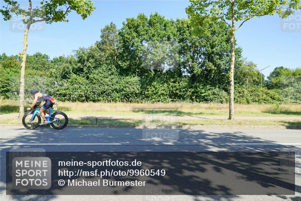 09.08.2026 - GEWOBA Citytriathlon Bremen Michael Burmester http://msf.ph/oto/9960549 09.08.2026 12:49:50 Radfahren 590, 680, 852, 874, 946, 967, 1150 meine-sportfotos.de