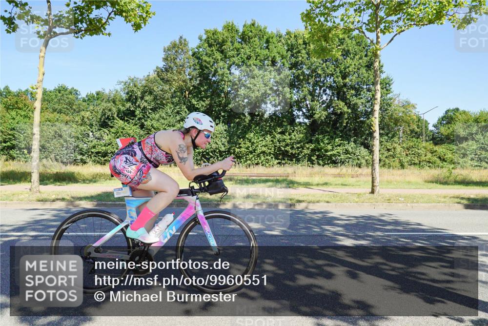 09.08.2026 - GEWOBA Citytriathlon Bremen Michael Burmester http://msf.ph/oto/9960551 09.08.2026 12:49:53 Radfahren 590, 680, 777, 852, 874, 946, 967, 1008, 1150 meine-sportfotos.de
