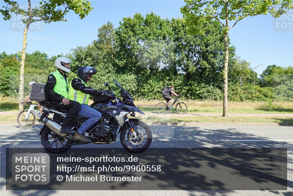 09.08.2026 - GEWOBA Citytriathlon Bremen Michael Burmester http://msf.ph/oto/9960558 09.08.2026 12:50:01 Radfahren 557, 590, 686, 773, 777, 784, 875, 946, 967, 1008 meine-sportfotos.de