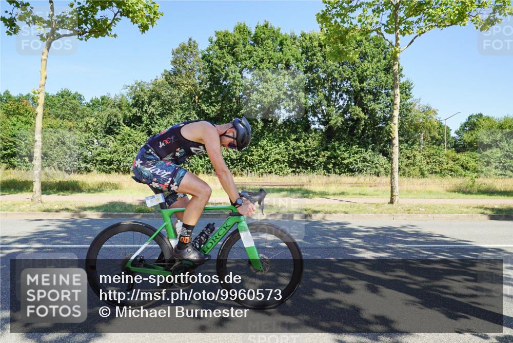 09.08.2026 - GEWOBA Citytriathlon Bremen Michael Burmester http://msf.ph/oto/9960573 09.08.2026 12:50:30 Radfahren 589, 737, 964, 993, 1158 meine-sportfotos.de