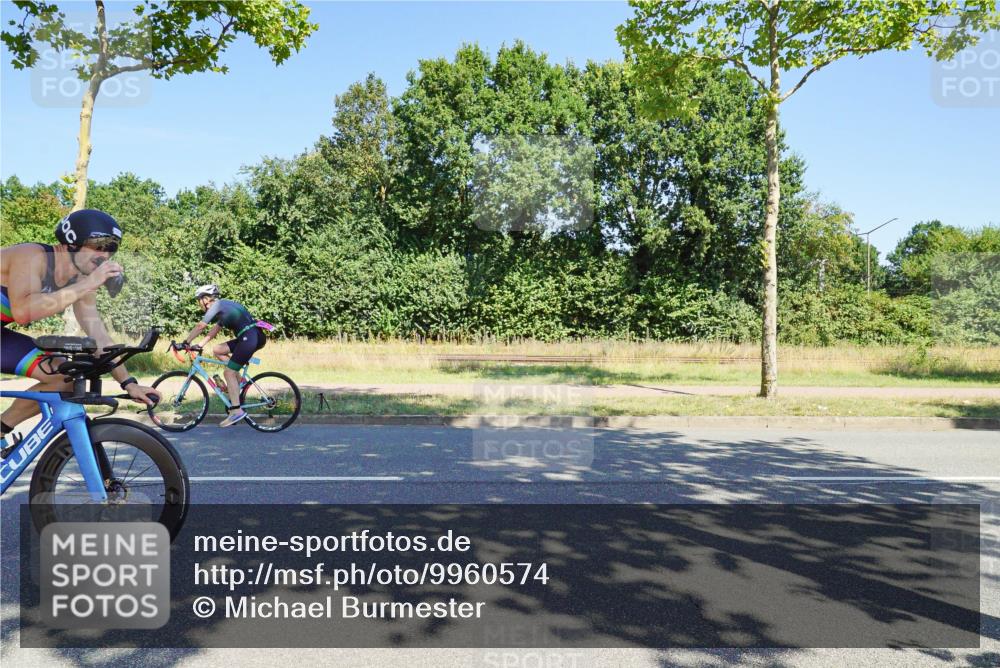 09.08.2026 - GEWOBA Citytriathlon Bremen Michael Burmester http://msf.ph/oto/9960574 09.08.2026 12:50:31 Radfahren 648, 737, 794, 964, 993, 1158 meine-sportfotos.de