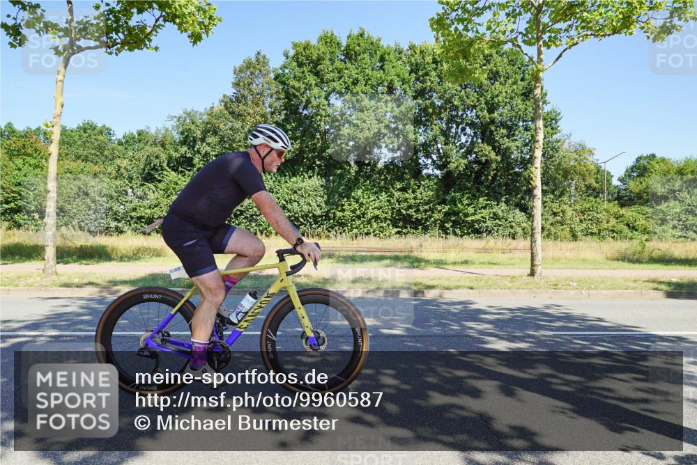 09.08.2026 - GEWOBA Citytriathlon Bremen Michael Burmester http://msf.ph/oto/9960587 09.08.2026 12:50:51 Radfahren 594, 624, 648, 730, 794, 799, 808, 879, 932, 987, 1016, 1137, 1139 meine-sportfotos.de