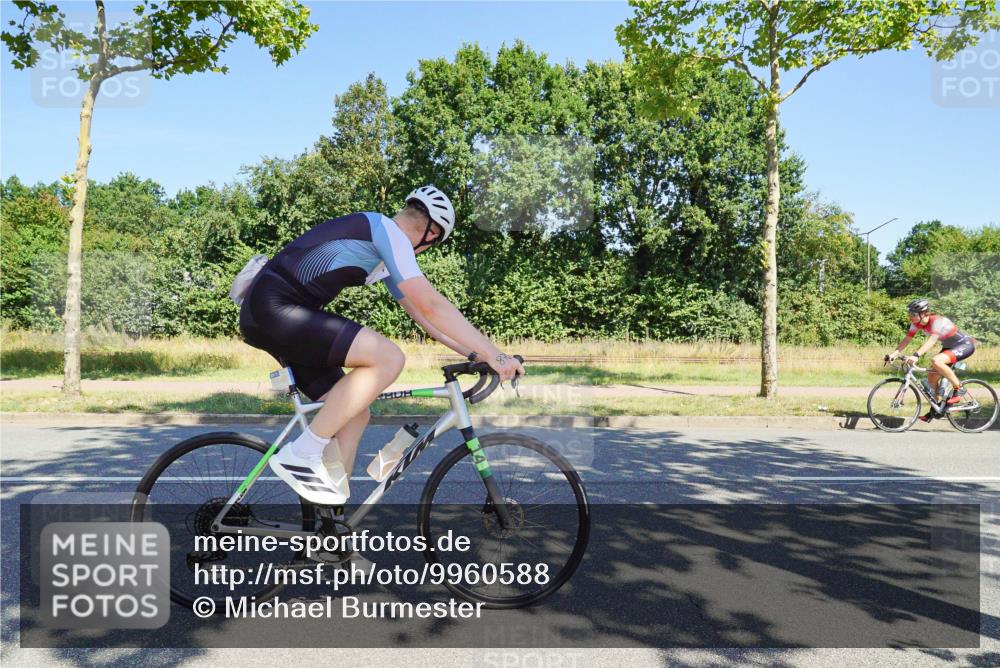 09.08.2026 - GEWOBA Citytriathlon Bremen Michael Burmester http://msf.ph/oto/9960588 09.08.2026 12:50:52 Radfahren 594, 624, 730, 799, 808, 879, 932, 987, 1016, 1137, 1139 meine-sportfotos.de