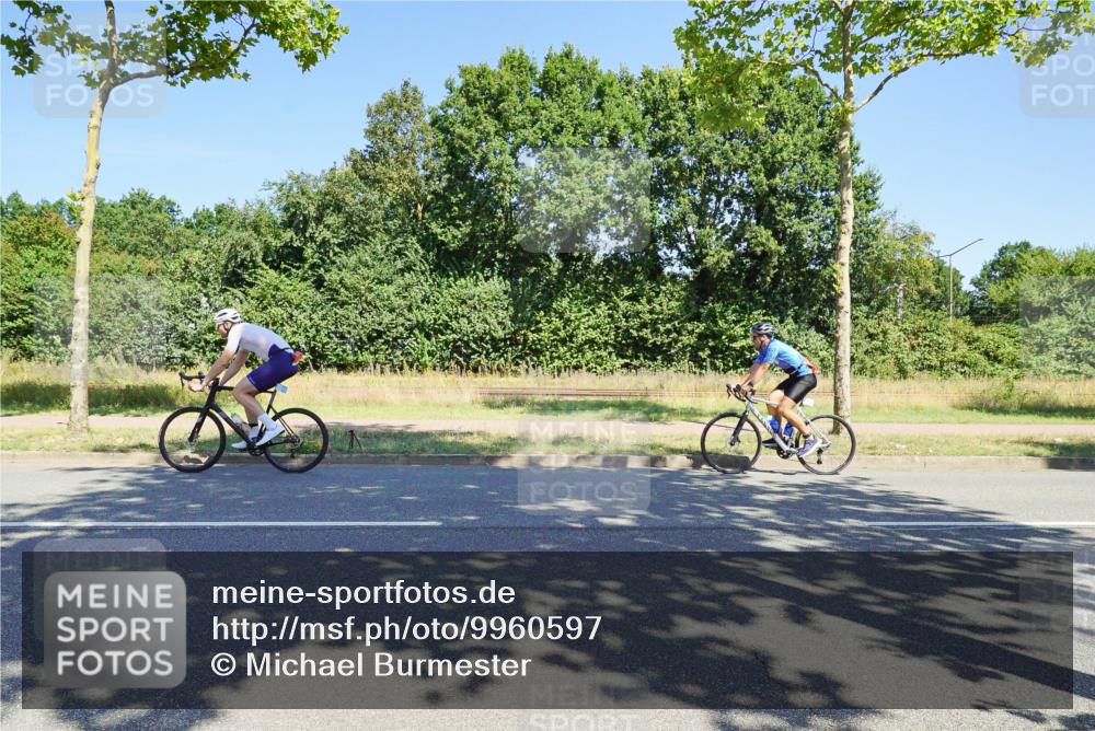 09.08.2026 - GEWOBA Citytriathlon Bremen Michael Burmester http://msf.ph/oto/9960597 09.08.2026 12:51:07 Radfahren 606, 624, 808, 884, 987, 1133 meine-sportfotos.de