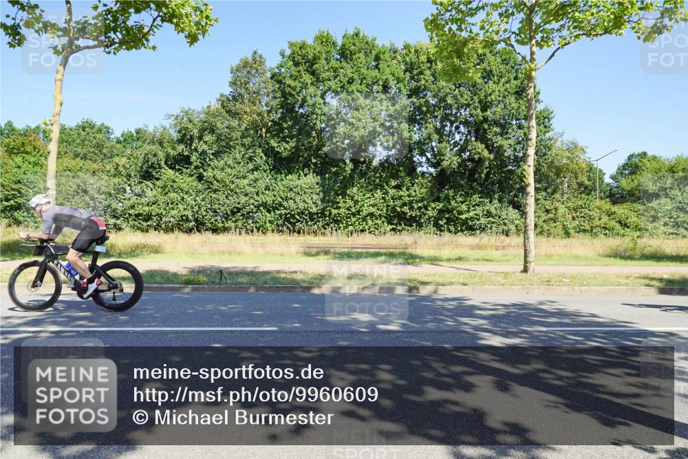 09.08.2026 - GEWOBA Citytriathlon Bremen Michael Burmester http://msf.ph/oto/9960609 09.08.2026 12:51:28 Radfahren 560, 562, 595, 756, 880, 1019, 1110 meine-sportfotos.de