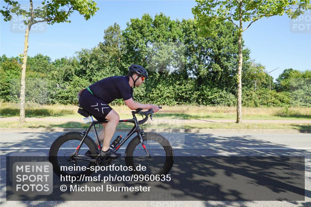 09.08.2026 - GEWOBA Citytriathlon Bremen Michael Burmester http://msf.ph/oto/9960635 09.08.2026 12:52:07 Radfahren 545, 582, 615, 717, 820, 867, 990, 1130 meine-sportfotos.de