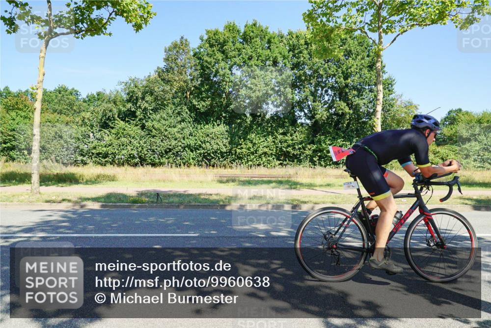 09.08.2026 - GEWOBA Citytriathlon Bremen Michael Burmester http://msf.ph/oto/9960638 09.08.2026 12:52:11 Radfahren 679, 682, 717, 750, 820, 826, 979, 990, 1130 meine-sportfotos.de