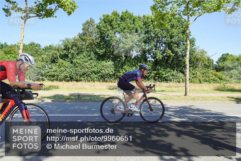 09.08.2026 - GEWOBA Citytriathlon Bremen Michael Burmester http://msf.ph/oto/9960651 09.08.2026 12:52:33 Radfahren 636, 716, 726, 778, 1009 meine-sportfotos.de