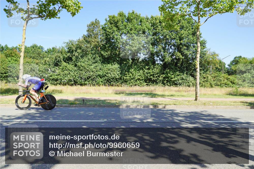09.08.2026 - GEWOBA Citytriathlon Bremen Michael Burmester http://msf.ph/oto/9960659 09.08.2026 12:52:47 Radfahren 598, 611, 655, 716, 726, 739, 778, 807, 1009 meine-sportfotos.de