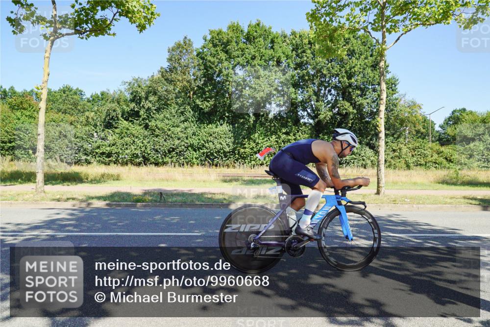 09.08.2026 - GEWOBA Citytriathlon Bremen Michael Burmester http://msf.ph/oto/9960668 09.08.2026 12:53:07 Radfahren 555, 600, 604, 748, 855, 920, 921, 1129 meine-sportfotos.de