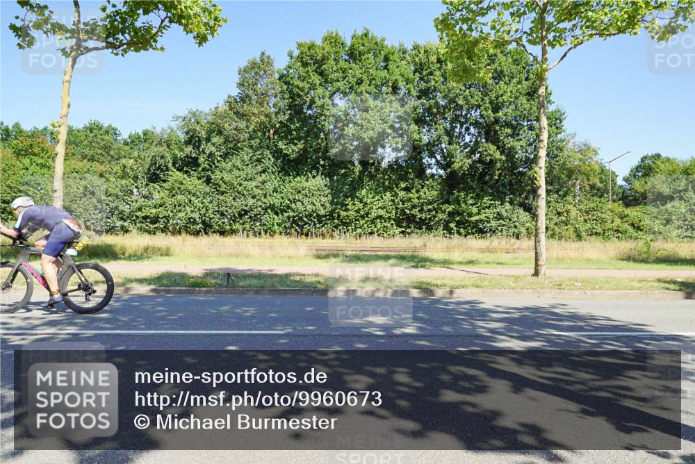 09.08.2026 - GEWOBA Citytriathlon Bremen Michael Burmester http://msf.ph/oto/9960673 09.08.2026 12:53:13 Radfahren 555, 600, 604, 748, 855, 920, 921, 1015, 1129 meine-sportfotos.de