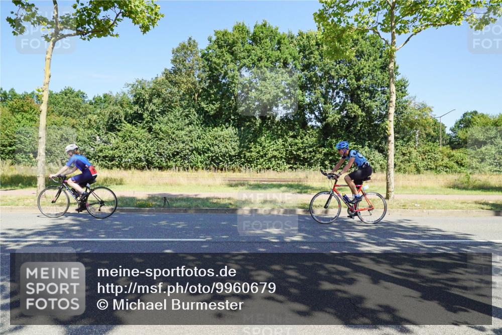 09.08.2026 - GEWOBA Citytriathlon Bremen Michael Burmester http://msf.ph/oto/9960679 09.08.2026 12:53:20 Radfahren 600, 748, 920, 1015 meine-sportfotos.de