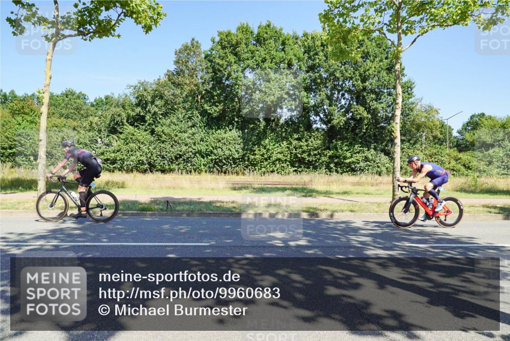 09.08.2026 - GEWOBA Citytriathlon Bremen Michael Burmester http://msf.ph/oto/9960683 09.08.2026 12:53:25 Radfahren 559, 770, 776, 1015, 1114 meine-sportfotos.de