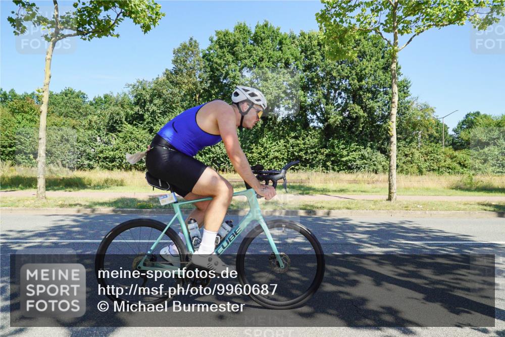 09.08.2026 - GEWOBA Citytriathlon Bremen Michael Burmester http://msf.ph/oto/9960687 09.08.2026 12:53:29 Radfahren 559, 571, 609, 687, 770, 776, 814, 1015, 1114 meine-sportfotos.de