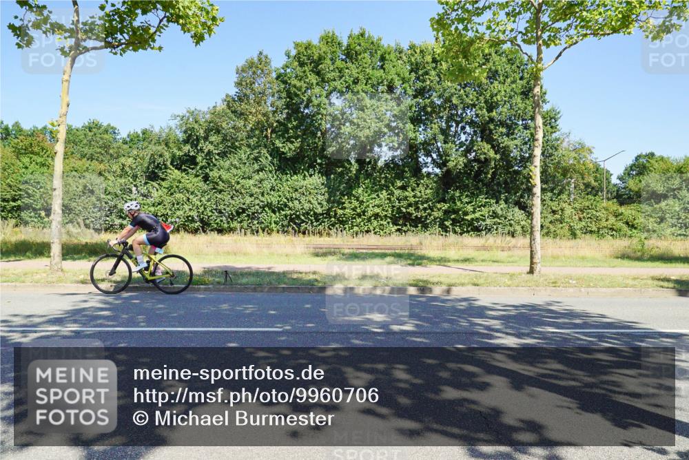 09.08.2026 - GEWOBA Citytriathlon Bremen Michael Burmester http://msf.ph/oto/9960706 09.08.2026 12:54:02 Radfahren 552, 572, 678, 728, 758, 788, 804, 846, 939, 981, 1101, 1119, 1124, 1138 meine-sportfotos.de
