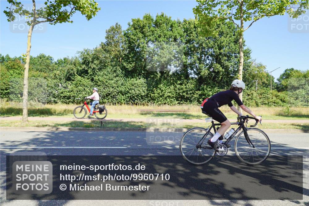 09.08.2026 - GEWOBA Citytriathlon Bremen Michael Burmester http://msf.ph/oto/9960710 09.08.2026 12:54:05 Radfahren 552, 566, 572, 678, 728, 758, 788, 790, 792, 804, 846, 939, 981, 1101, 1119, 1124, 1138 meine-sportfotos.de