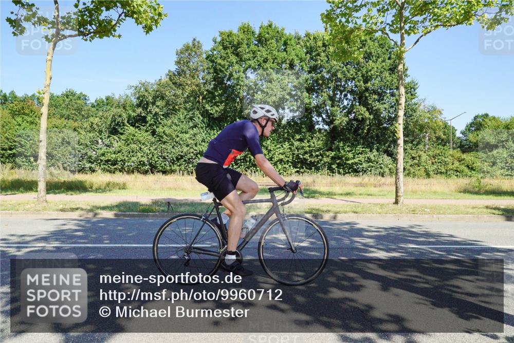 09.08.2026 - GEWOBA Citytriathlon Bremen Michael Burmester http://msf.ph/oto/9960712 09.08.2026 12:54:07 Radfahren 552, 566, 572, 678, 728, 758, 788, 790, 792, 804, 846, 861, 939, 981, 1101, 1119, 1124, 1138 meine-sportfotos.de