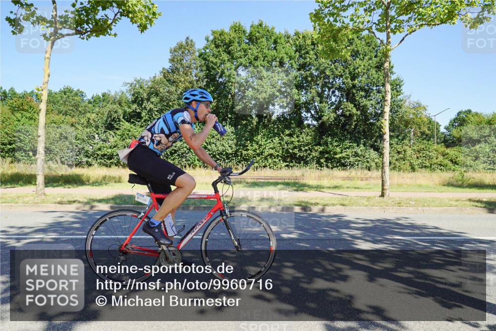09.08.2026 - GEWOBA Citytriathlon Bremen Michael Burmester http://msf.ph/oto/9960716 09.08.2026 12:54:10 Radfahren 552, 566, 572, 577, 728, 758, 788, 790, 792, 804, 846, 861, 895, 939, 981, 1006, 1101, 1119, 1124, 1138 meine-sportfotos.de