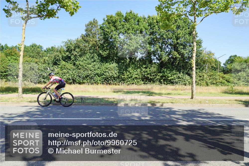 09.08.2026 - GEWOBA Citytriathlon Bremen Michael Burmester http://msf.ph/oto/9960725 09.08.2026 12:54:20 Radfahren 566, 577, 639, 781, 788, 790, 792, 804, 861, 864, 895, 1006, 1127 meine-sportfotos.de