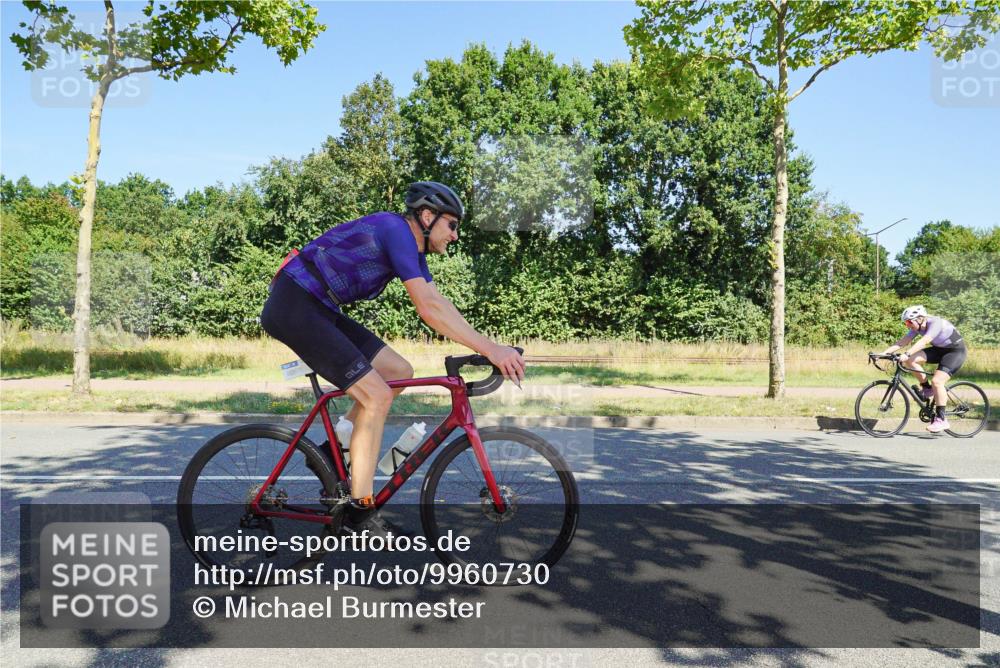 09.08.2026 - GEWOBA Citytriathlon Bremen Michael Burmester http://msf.ph/oto/9960730 09.08.2026 12:54:27 Radfahren 574, 577, 639, 781, 812, 816, 864, 895, 1006, 1127 meine-sportfotos.de