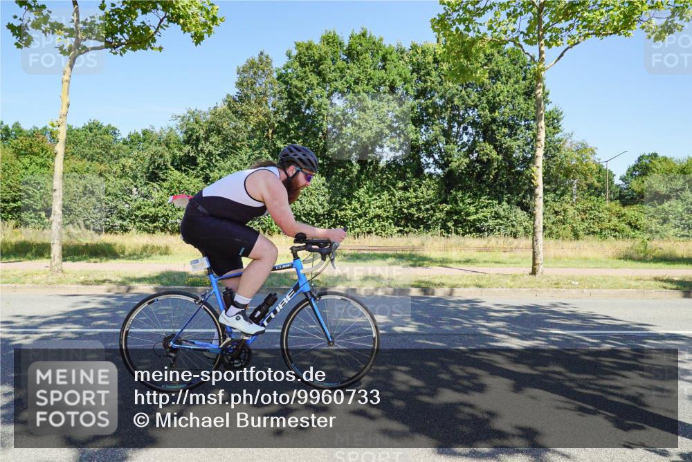 09.08.2026 - GEWOBA Citytriathlon Bremen Michael Burmester http://msf.ph/oto/9960733 09.08.2026 12:54:30 Radfahren 574, 577, 639, 781, 812, 816, 864, 1006, 1127, 1142 meine-sportfotos.de