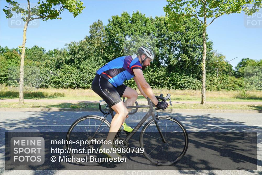 09.08.2026 - GEWOBA Citytriathlon Bremen Michael Burmester http://msf.ph/oto/9960739 09.08.2026 12:54:41 Radfahren 541, 574, 596, 623, 695, 733, 744, 812, 816, 935, 1118, 1142 meine-sportfotos.de