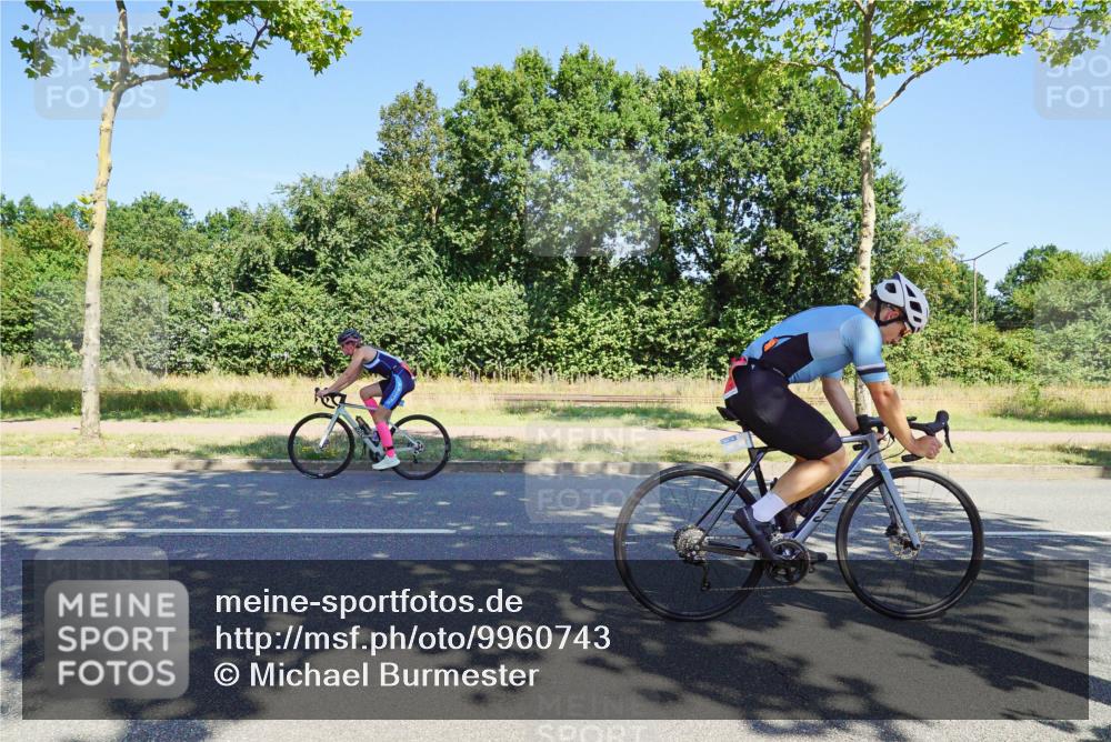 09.08.2026 - GEWOBA Citytriathlon Bremen Michael Burmester http://msf.ph/oto/9960743 09.08.2026 12:54:44 Radfahren 541, 596, 623, 695, 733, 744, 935, 1118, 1142 meine-sportfotos.de