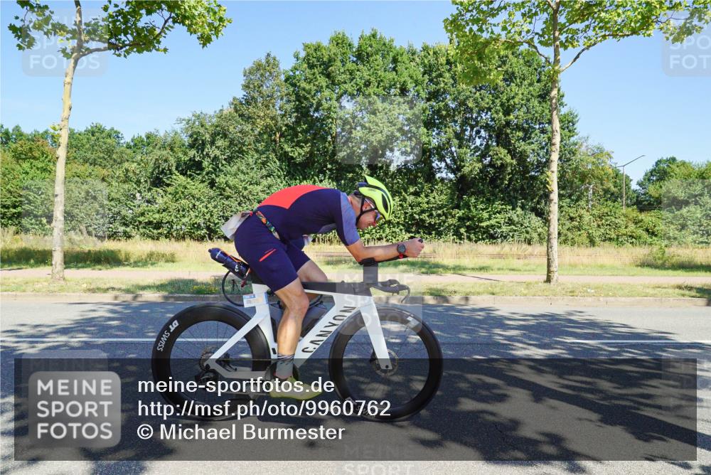 09.08.2026 - GEWOBA Citytriathlon Bremen Michael Burmester http://msf.ph/oto/9960762 09.08.2026 12:55:18 Radfahren 565, 705, 743, 745, 789, 911, 930, 970 meine-sportfotos.de