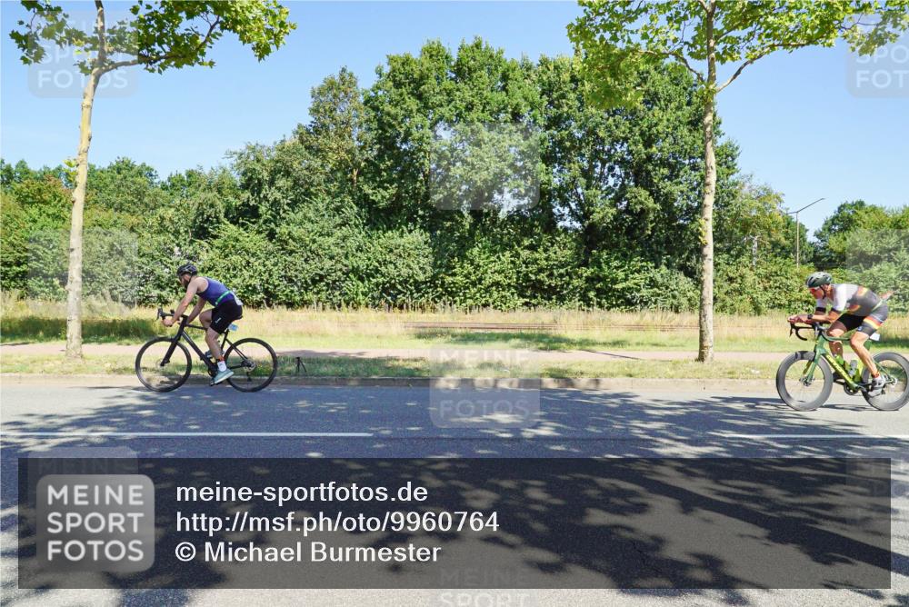 09.08.2026 - GEWOBA Citytriathlon Bremen Michael Burmester http://msf.ph/oto/9960764 09.08.2026 12:55:21 Radfahren 565, 705, 743, 789, 911, 930, 970, 1147 meine-sportfotos.de