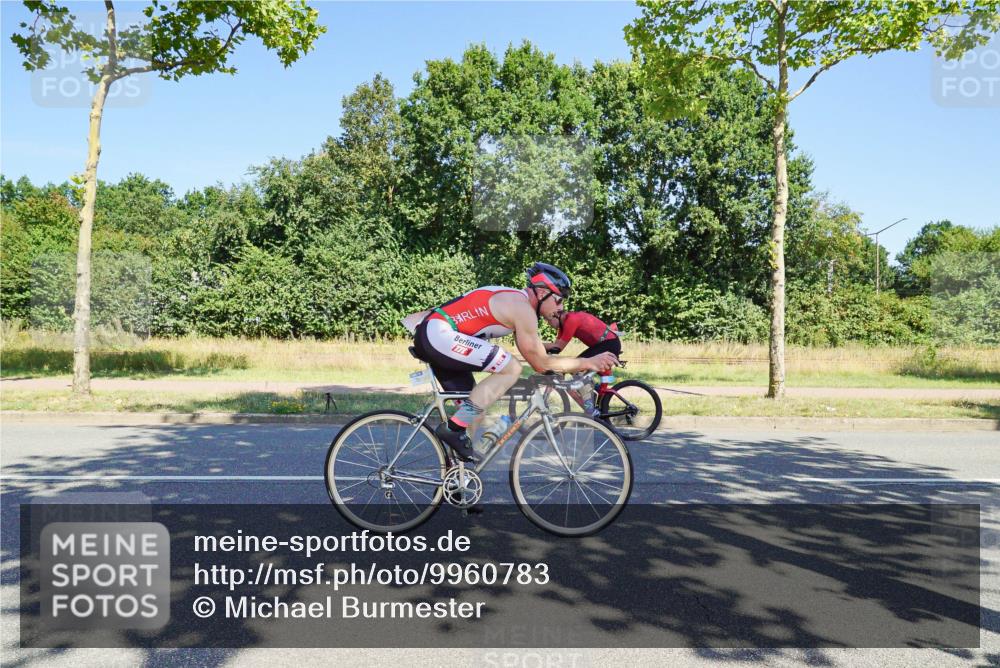 09.08.2026 - GEWOBA Citytriathlon Bremen Michael Burmester http://msf.ph/oto/9960783 09.08.2026 12:55:46 Radfahren 653, 675, 694, 783, 872, 938, 948, 1146 meine-sportfotos.de