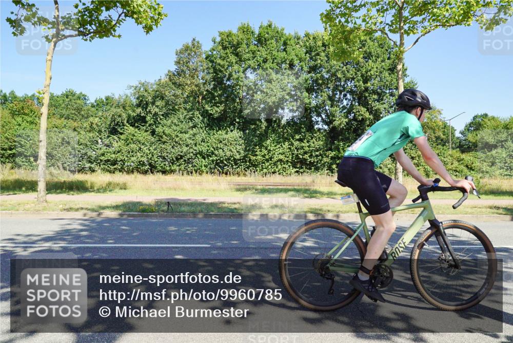 09.08.2026 - GEWOBA Citytriathlon Bremen Michael Burmester http://msf.ph/oto/9960785 09.08.2026 12:55:47 Radfahren 653, 675, 694, 783, 872, 948, 1146 meine-sportfotos.de