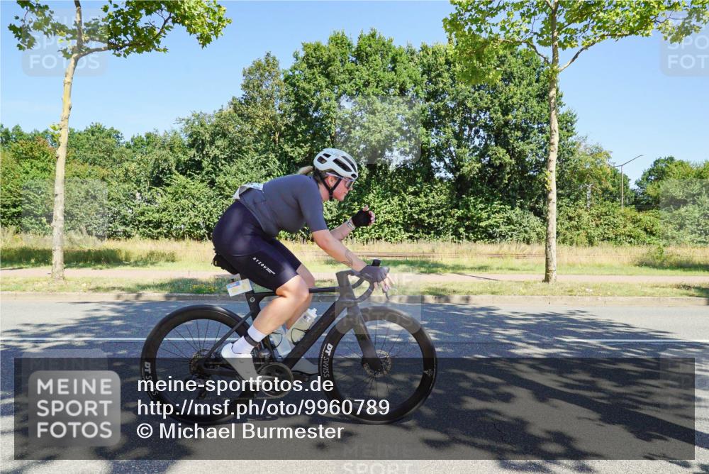 09.08.2026 - GEWOBA Citytriathlon Bremen Michael Burmester http://msf.ph/oto/9960789 09.08.2026 12:55:58 Radfahren 612, 667, 763, 783, 897, 1005, 1146, 1156 meine-sportfotos.de