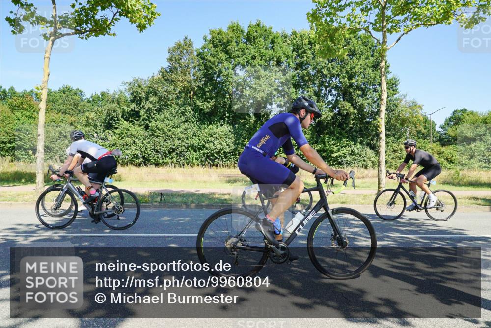 09.08.2026 - GEWOBA Citytriathlon Bremen Michael Burmester http://msf.ph/oto/9960804 09.08.2026 12:56:17 Radfahren 564, 664, 671, 673, 759, 780, 810, 819, 912, 1017, 1126 meine-sportfotos.de