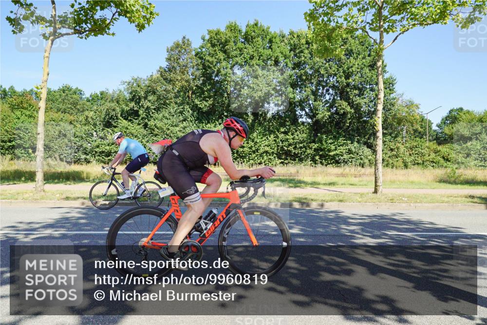 09.08.2026 - GEWOBA Citytriathlon Bremen Michael Burmester http://msf.ph/oto/9960819 09.08.2026 12:56:37 Radfahren 671, 727, 761, 762, 774, 840, 848, 871, 902, 1113 meine-sportfotos.de