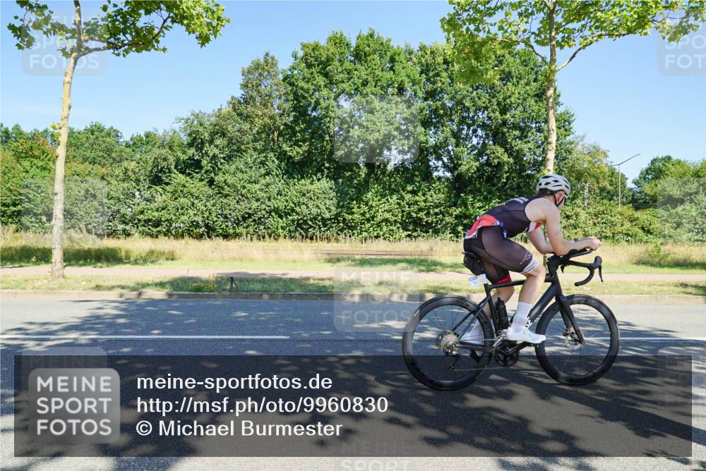 09.08.2026 - GEWOBA Citytriathlon Bremen Michael Burmester http://msf.ph/oto/9960830 09.08.2026 12:56:57 Radfahren 601, 620, 637, 696, 740, 767, 896, 1012 meine-sportfotos.de