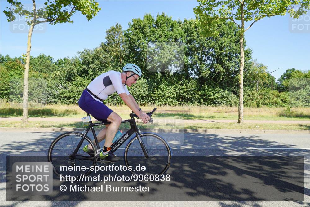 09.08.2026 - GEWOBA Citytriathlon Bremen Michael Burmester http://msf.ph/oto/9960838 09.08.2026 12:57:07 Radfahren 601, 620, 637, 696, 766, 806, 844, 896, 972, 1012, 1109 meine-sportfotos.de