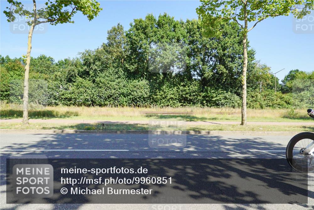 09.08.2026 - GEWOBA Citytriathlon Bremen Michael Burmester http://msf.ph/oto/9960851 09.08.2026 12:57:22 Radfahren 586, 603, 702, 806, 834, 838, 858, 886, 972, 982 meine-sportfotos.de